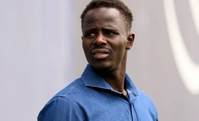 Cheikh Kane Sarr yahagaritswe inkino zibiri inyuma yo guhangana n'umufana yoketse ko yariko aramutuka ibitutsi bishingiye kw'ivanguramoko 