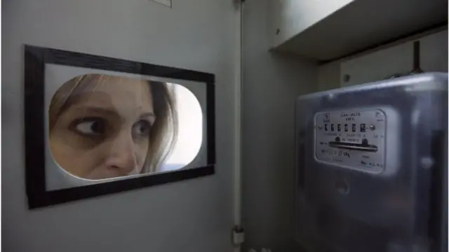 Плату за електрику з 1 січня розділять на дві складові