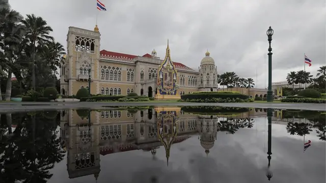 ทำเนียบฯ