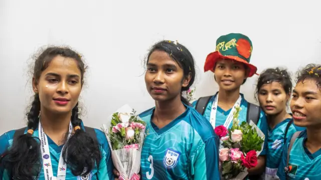 বাংলাদেশ নারী ফুটবল দলের কয়েকজন সদস্য, ২১/০৯/২০২২