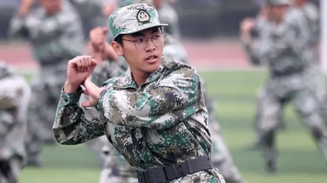 चीनी सैनिक