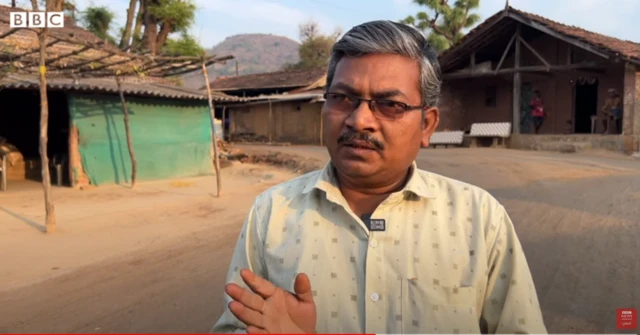 સરહદ વચ્ચે વહેંચાયેલું ગામ