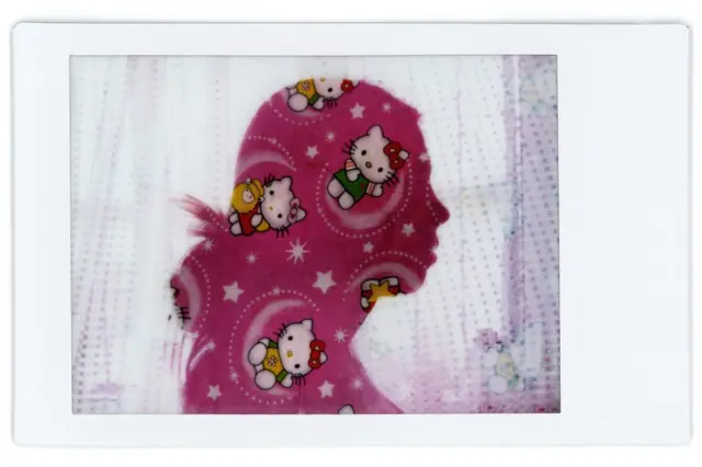 Sawiro la isu geeyay oo ah Elena iyo wiilkeeda