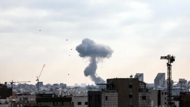 পাল্টাপাল্টি হামলা অব্যাহত চলছে