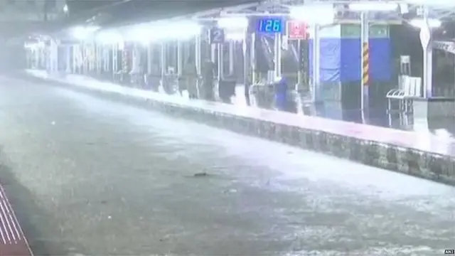 सायन रेल्वे स्टेशनची परिस्थिती