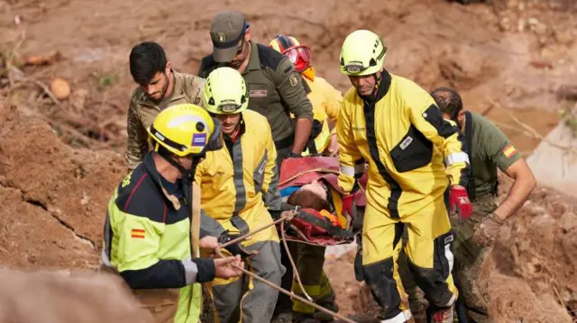 Devastación tras inundaciones