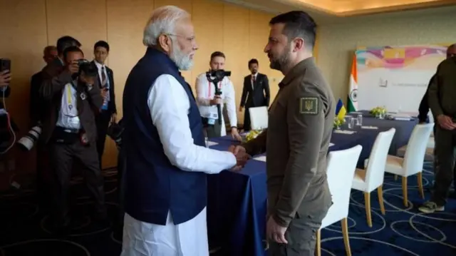 नरेंद्र मोदी आणि वोलोदिमीर झेलेन्स्की