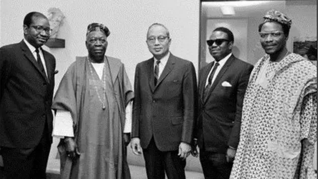 Ọba Adesoji Tadenikawo Aderemi ati awọn ọmọ Yoruba miran pẹlu U Thant tii se Akọwe agba fun ajọ isọkan orilẹede agbaye, UN