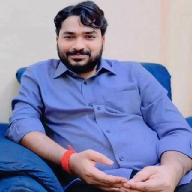 ज्ञान बिन्दु कोचिंग के निदेशक रौशन आनंद ख़ान सर की कोचिंग विवाद मामले में ज़मानत मिल गई है.