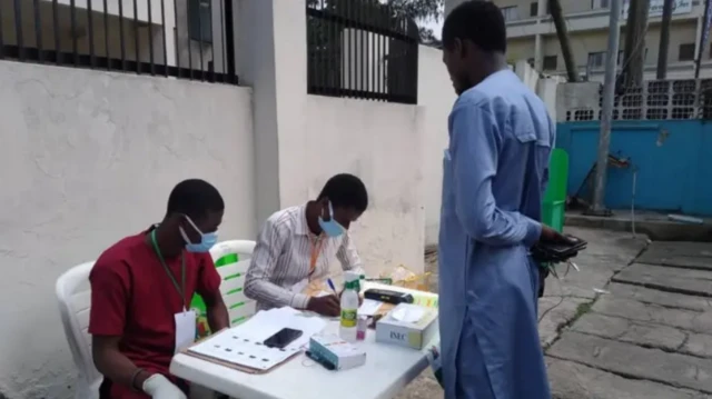 Àwọn òṣìṣẹ́ ètò ìdìbò