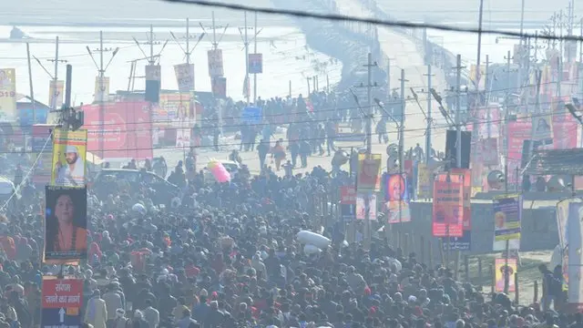 쿰브멜라 축제에 참가하기 위해 인도 각지에서 모인 인파