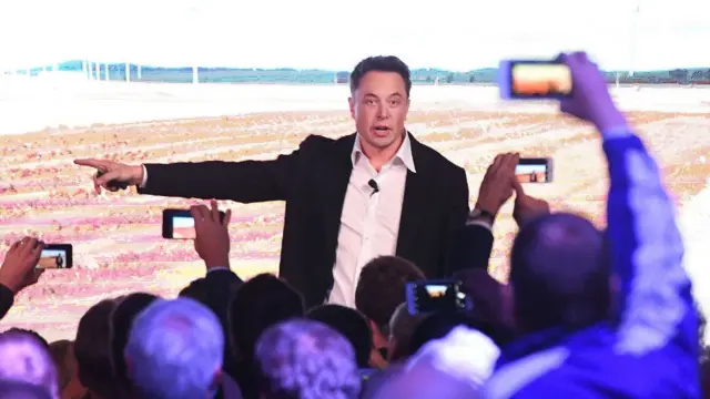 อีลอน มัสก์ ออสเตรเลีย