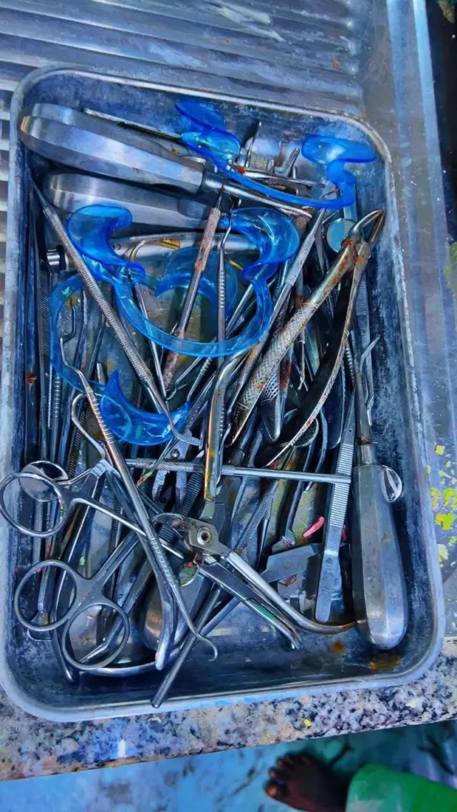 Qalabkan ayaa la sheegay in laga soo helay xarunta