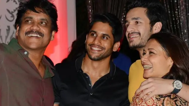 కుటుంబ సభ్యులతో అక్కినేని అమల