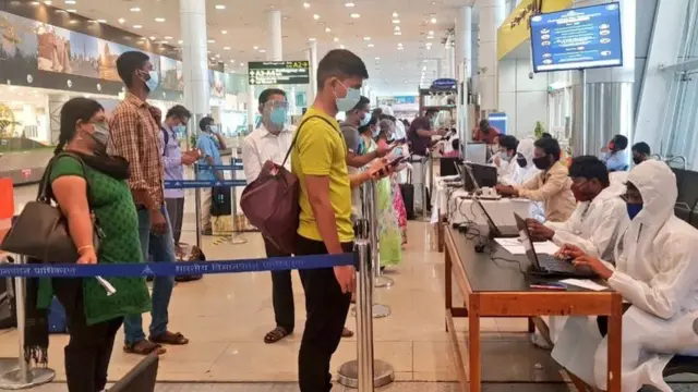 তামিলনাডুর একটি বিমানবন্দরে আজ সকালের দৃশ্য