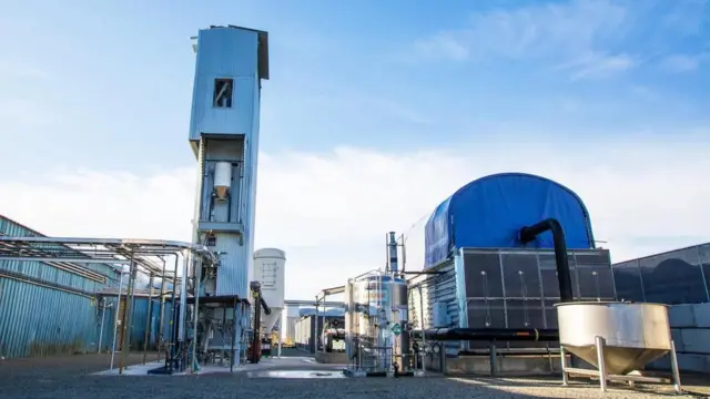 L'usine pilote de Carbon Engineering, en Colombie britannique, est le modèle à l'emporte-pièce pour les usines DAC beaucoup plus grandes.