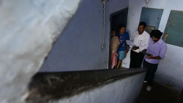 নাগরিকদের মোট ৩৩টি প্রশ্নের জবাব দিতে হবে - ফাইল ছবি