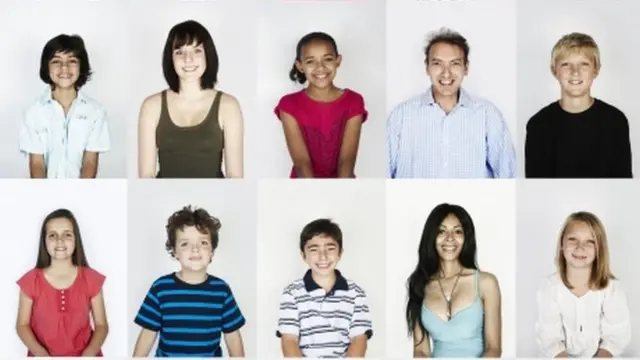 Люди різних рас і віку