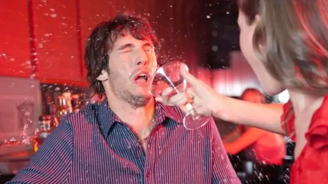 वाईन ग्लास