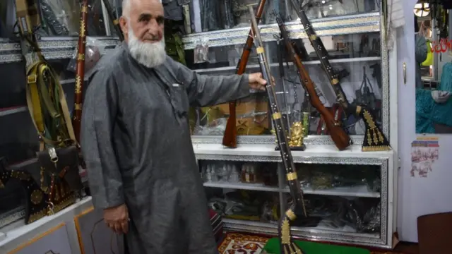 درہ آدم خیل: اسلحے کے صنعت