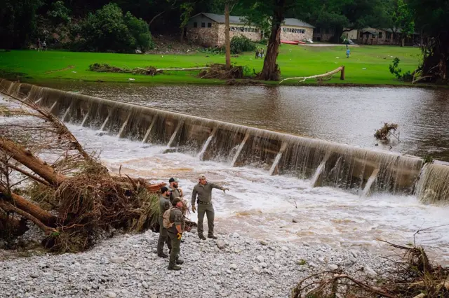 બીબીસી ગુજરાતી અમેરિકા પૂર વાવાઝોડું ટૅક્સાસ વિનાશ ડોનાલ્ડ ટ્રમ્પ