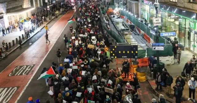 वॉशिंगटन में फलस्तीन के समर्थन में प्रदर्शन