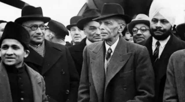 Muhammed Ali Jinnah with other politicians