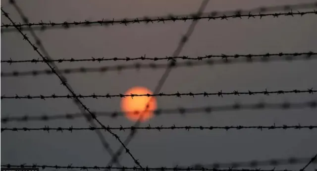 எல்லை தாண்டிய காதல்