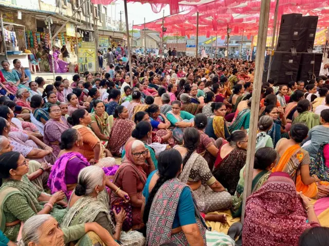 જેતપર ગામે ખેડૂતોની ઉપવાસ છાવણીમાં લોકો