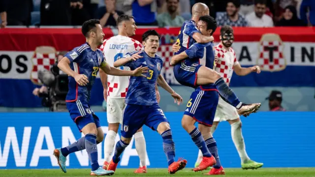 Daizen Maed festeja su gol