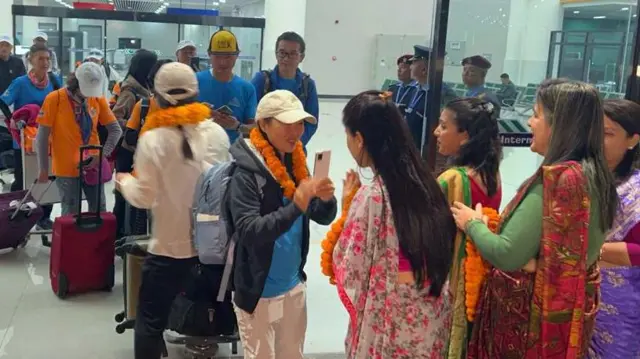 पोखरामा पर्यटकलाई स्वागत