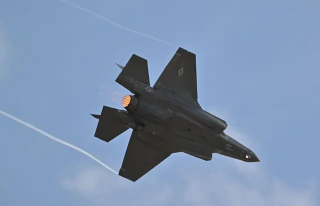 Máy bay chiến đấu F-35