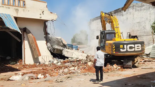 બનાસકાંઠામાં આગ