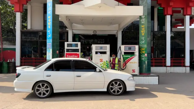 ফিলিং স্টেশন