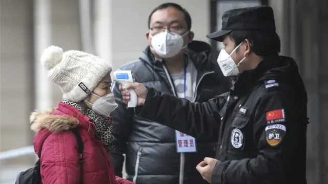 تعداد موارد ابتلا تایید شده ویروس کرونا در ووهان به هفده هزار نفر رسیده