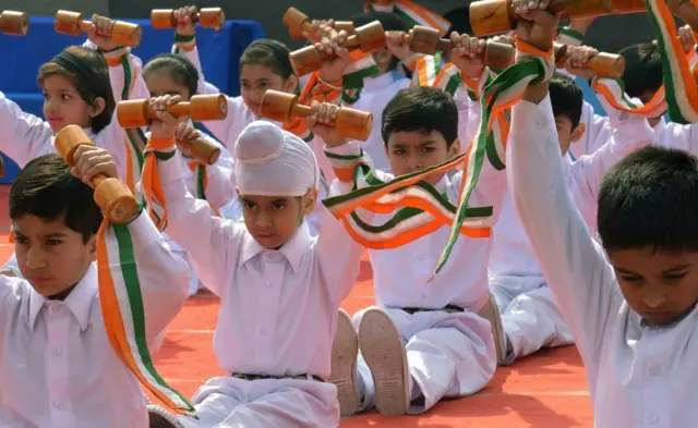 બાળકોની તસવીર