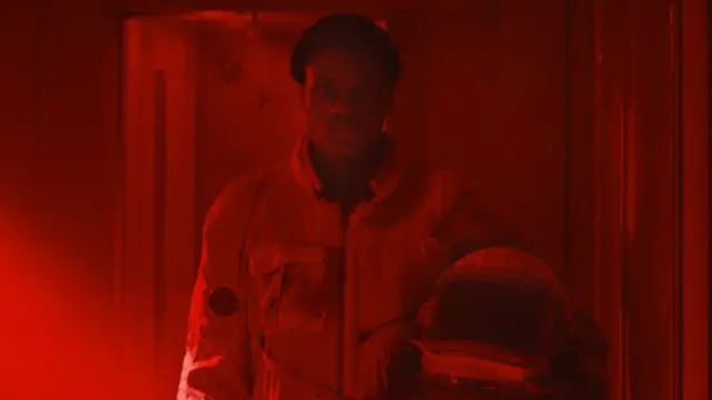 "Мы хотели снять молодого героя, дитя Гагарина в его героическом приключении" - режиссер фильм Жереми Труил