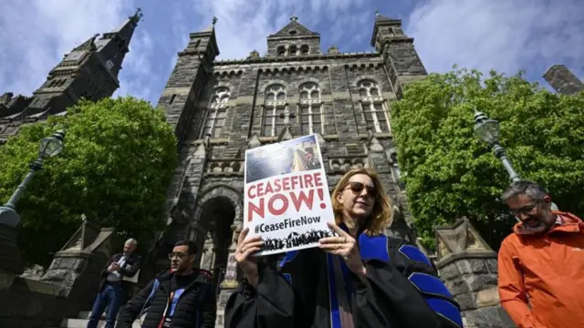 బదర్ ఖాన్ సురి