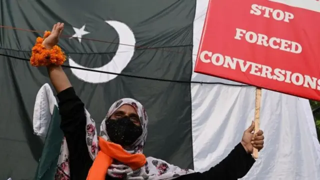 பாகிஸ்தானில் சிறுபான்மையினர் நிலை என்ன?