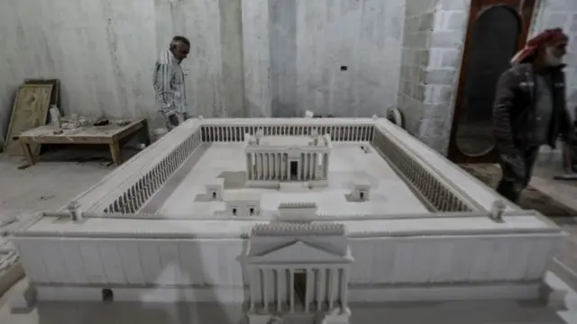 модель пальмиры