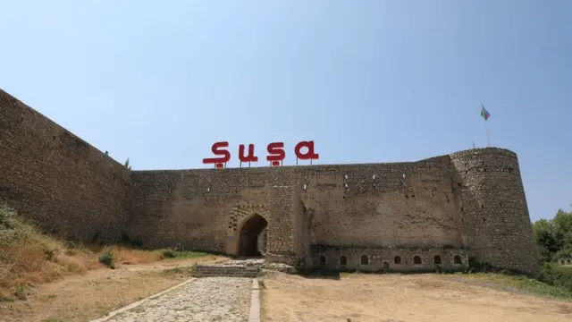 Въезд в Шушу, бывшую столицу Карабаха