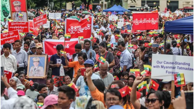 ကန့်ကွက်ပွဲမှာ ဟောပြောမှုကြောင့် ဦးလှဆွေ ဘူးလက် တရားစွဲဆိုမှု နှစ်မှုရင်ဆိုင်ရနိုင်