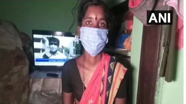 టీవీ కోసం తాళి తాకట్టు