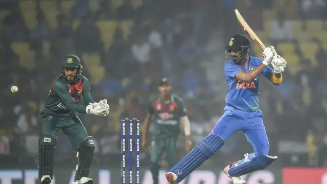 લોકેશ રાહુલ