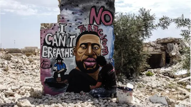 "ငါအသက်ရှုလို့ မရတော့ဘူး"