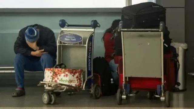 بیش از ۸۰۰۰ پرواز در تعطیلات آخر کریسمس که از روز جمعه آغاز شد، لغو شده است