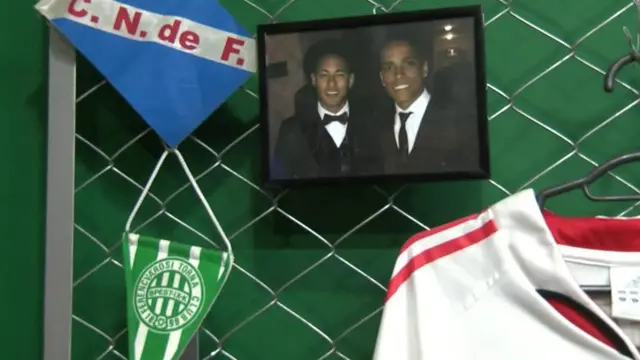 Wendell Lira en una pantalla de TV