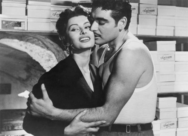 سوفیا لورن؛ از پیتزا تا دسیکا - BBC News فارسی