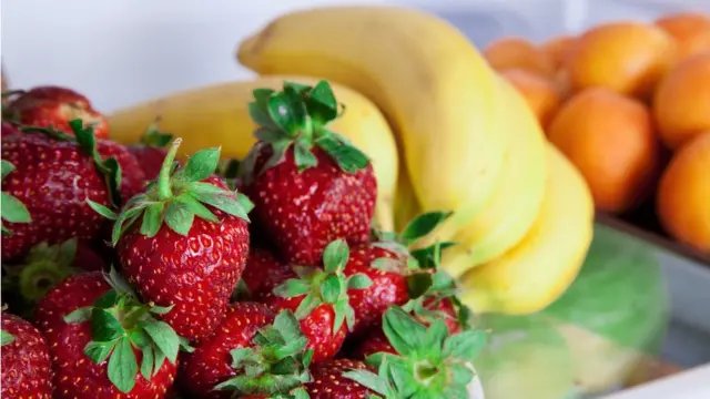 sveže vože u frižideru