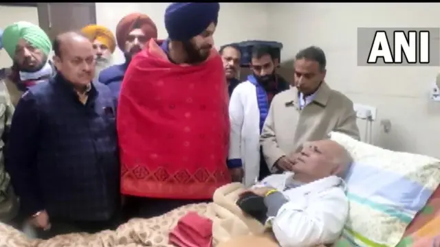 ਨਵਜੋਤ ਸਿੰਘ ਸਿੱਧੂ ਜ਼ਖਮੀਆਂ ਦਾ ਹਾਲ ਪੁੱਛਣ ਗਏ, ਉਨ੍ਹਾਂ ਨੇ ਕਿਹਾ ਕਿ ਇਹ ਨਕਾਰਾਤਮਿਕ ਸਿਆਸਤ ਦਾ ਸਿੱਟਾ ਹੈ ਕਿ ਬੇਦੋਸ਼ੇ ਨਾਗਰਿਕ ਵੋਟਾਂ ਲਈ ਮਾਰੇ ਜਾ ਰਹੇ ਹਨ